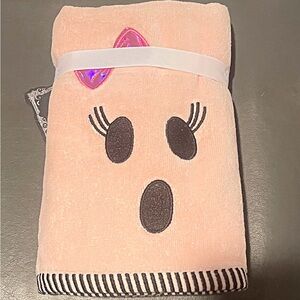 Well Dressed Halloween Pink GHOST Hand Towels.